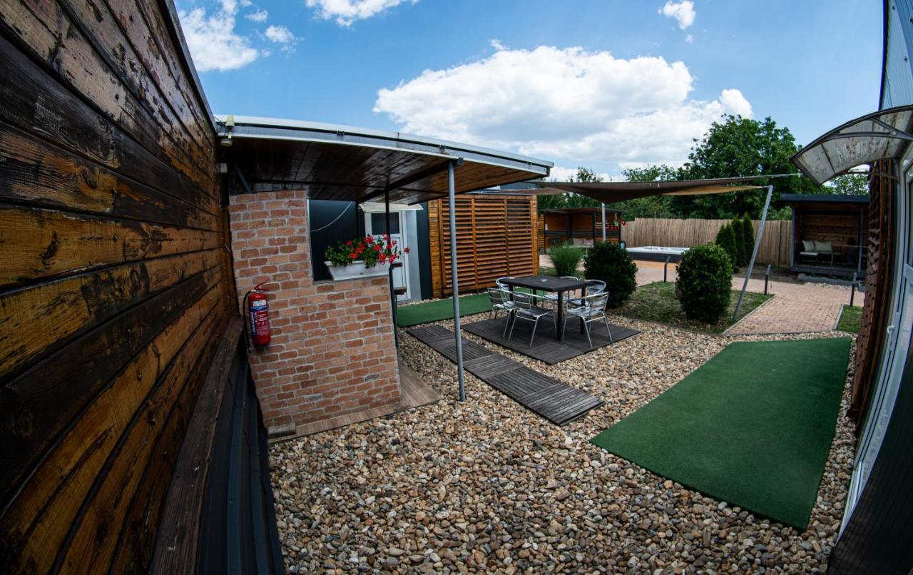 Green Corner Wellness Püspökladány Dış mekan fotoğraf
